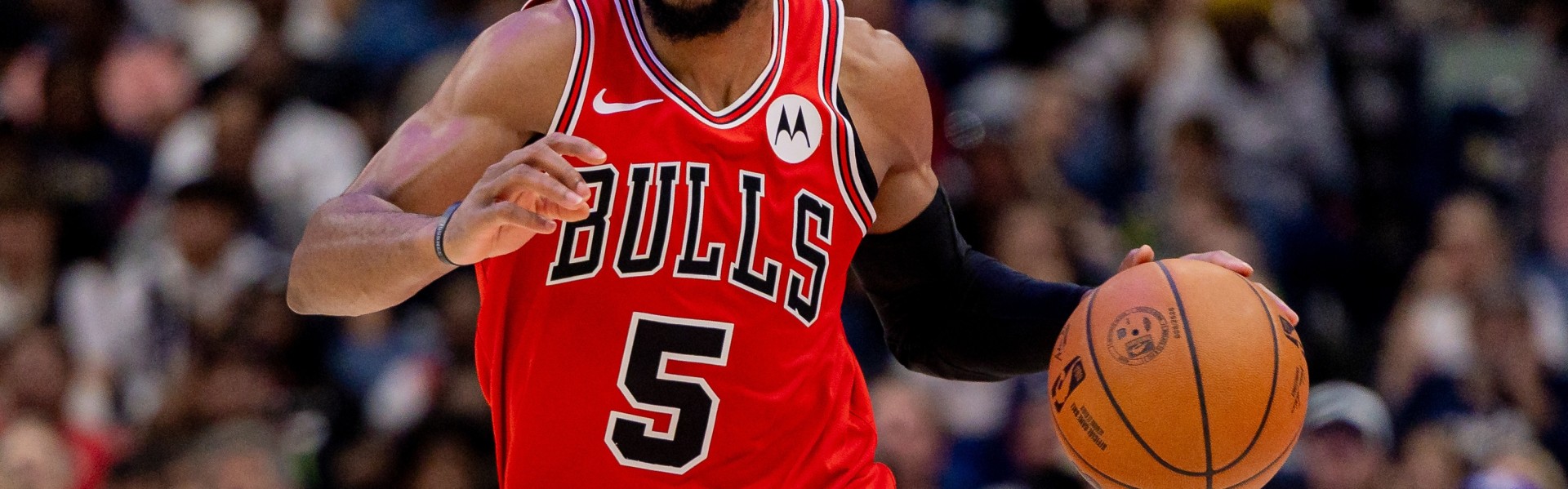 世界杯在线观看-三分命中率41%！Shams：魔术签下后卫杰旺·卡特