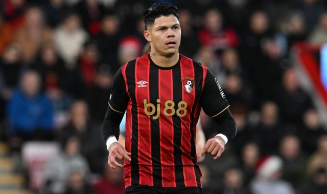 世界杯高清直播-巴西媒：弗拉门戈曾3000万欧报价埃瓦尼尔森，但伯恩茅斯要5000万