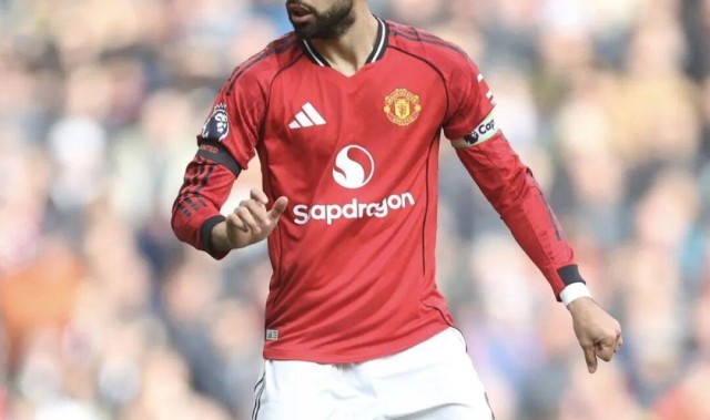 世界杯直播-亨利谈B费的助攻：他不是在踢球，是在思考足球