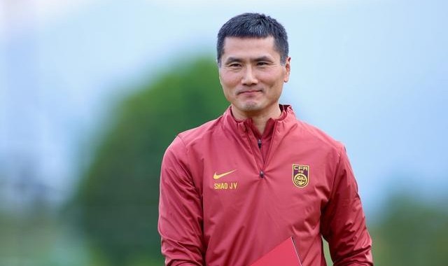 世界杯手机直播-新帅邵佳一率队出征FIFA系列赛 国足迎关键热身考验