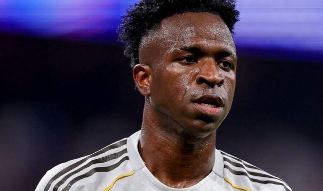 世界杯在线观看-税后3000万！21场2球还狮子大开口，维尼修斯想对标姆巴佩有点难